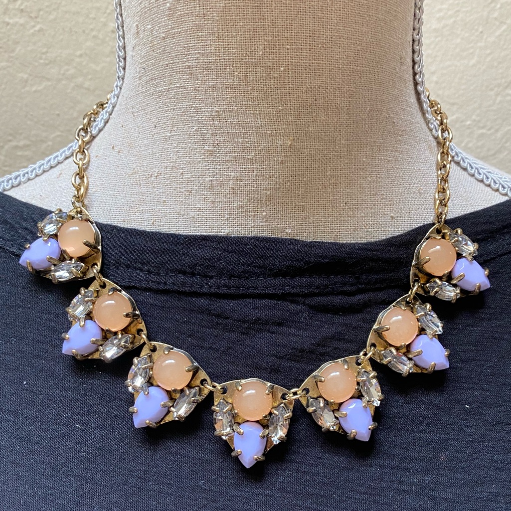 Nwt Multicolored Necklace 11$